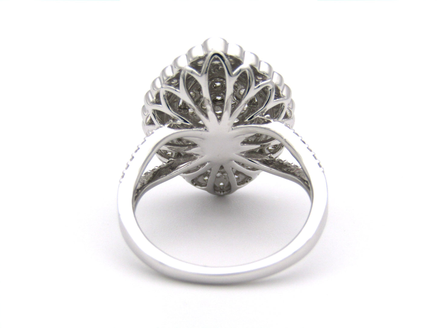 18K gold diamond cluster ring.