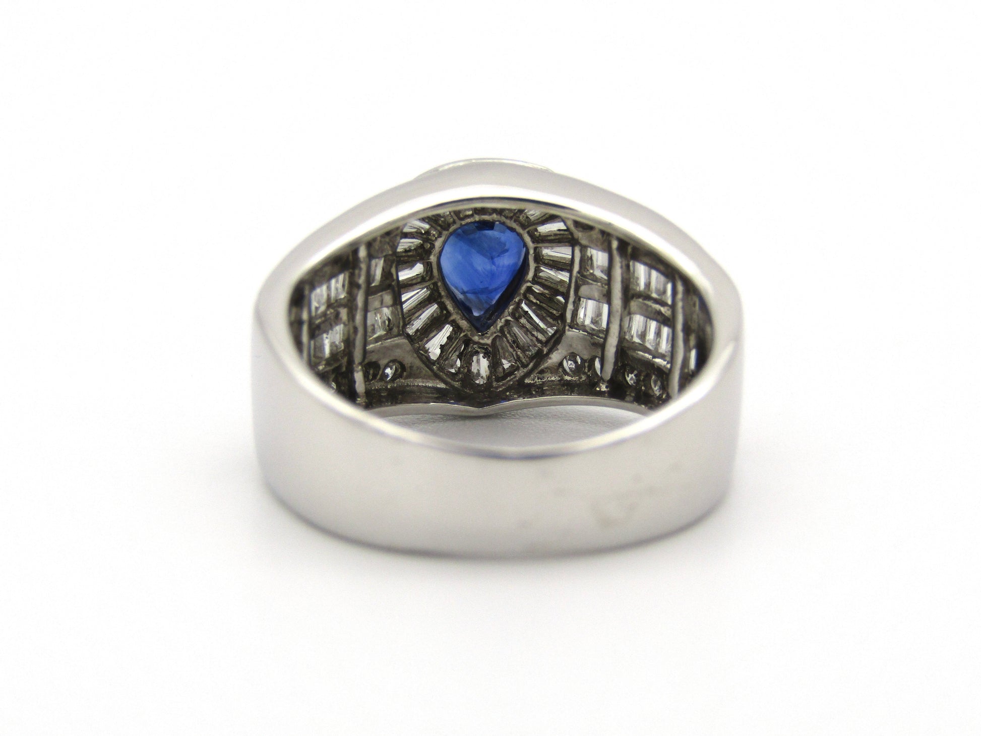 18kt gold sapphire and diamond ring.