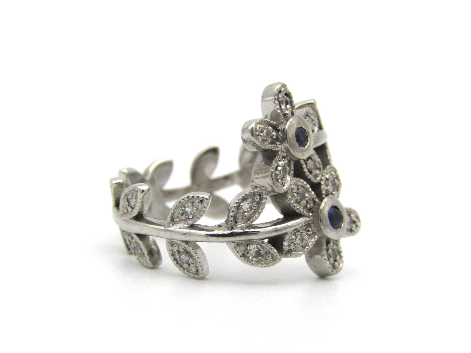18K gold sapphire and diamond ring.