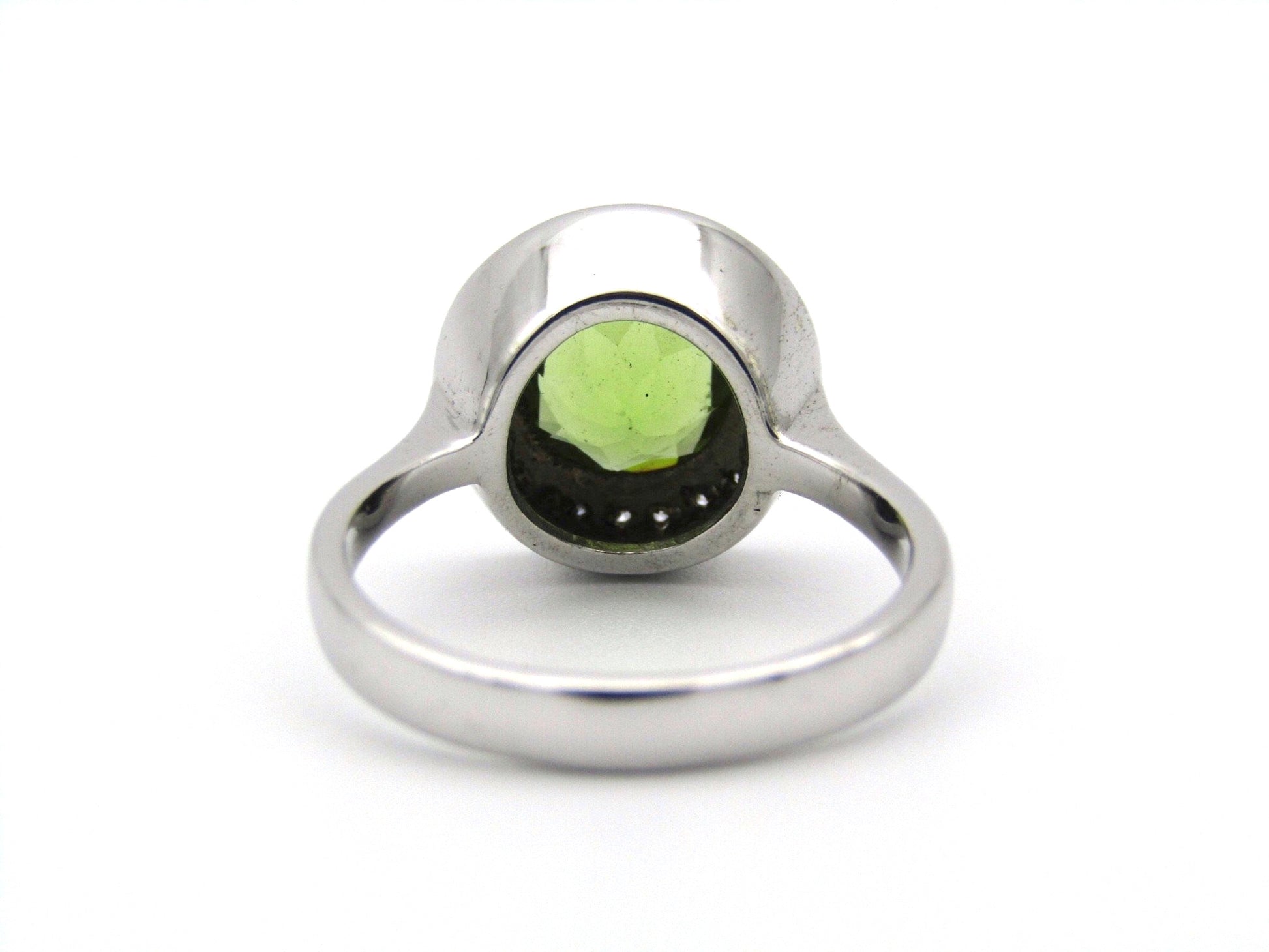 9kt gold peridot and diamond ring.