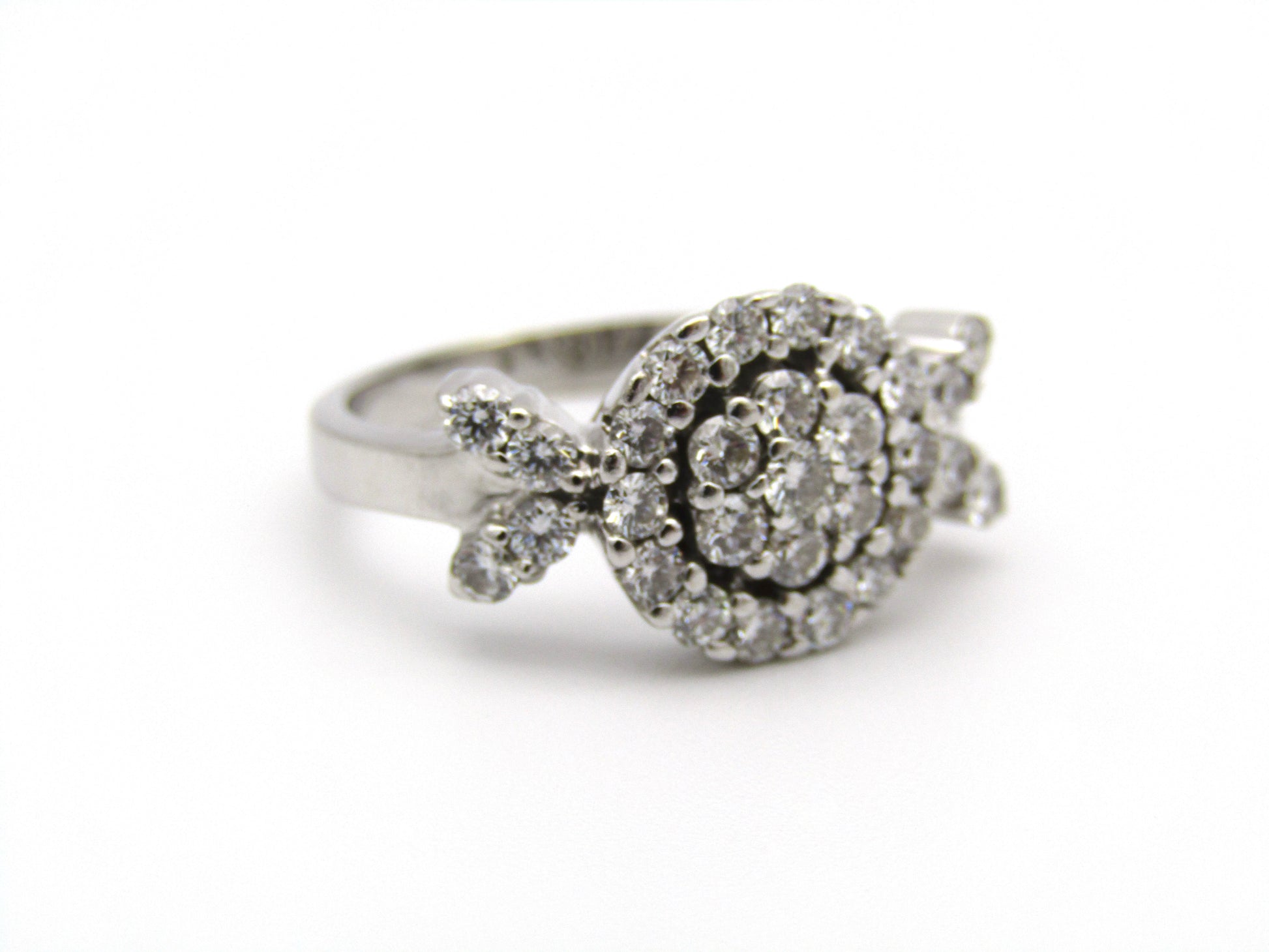 18kt gold diamond ring.