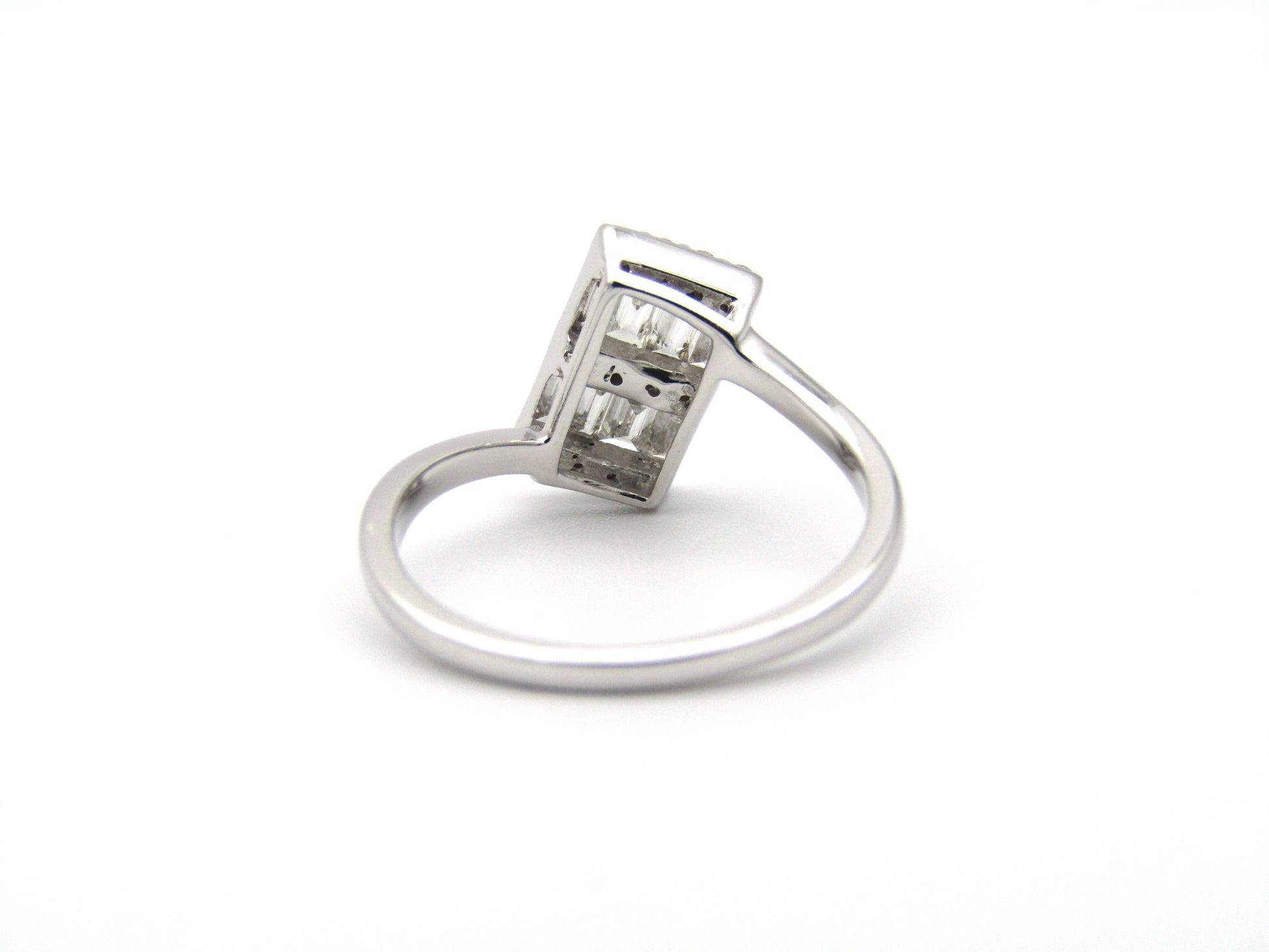 18K gold diamond ring.