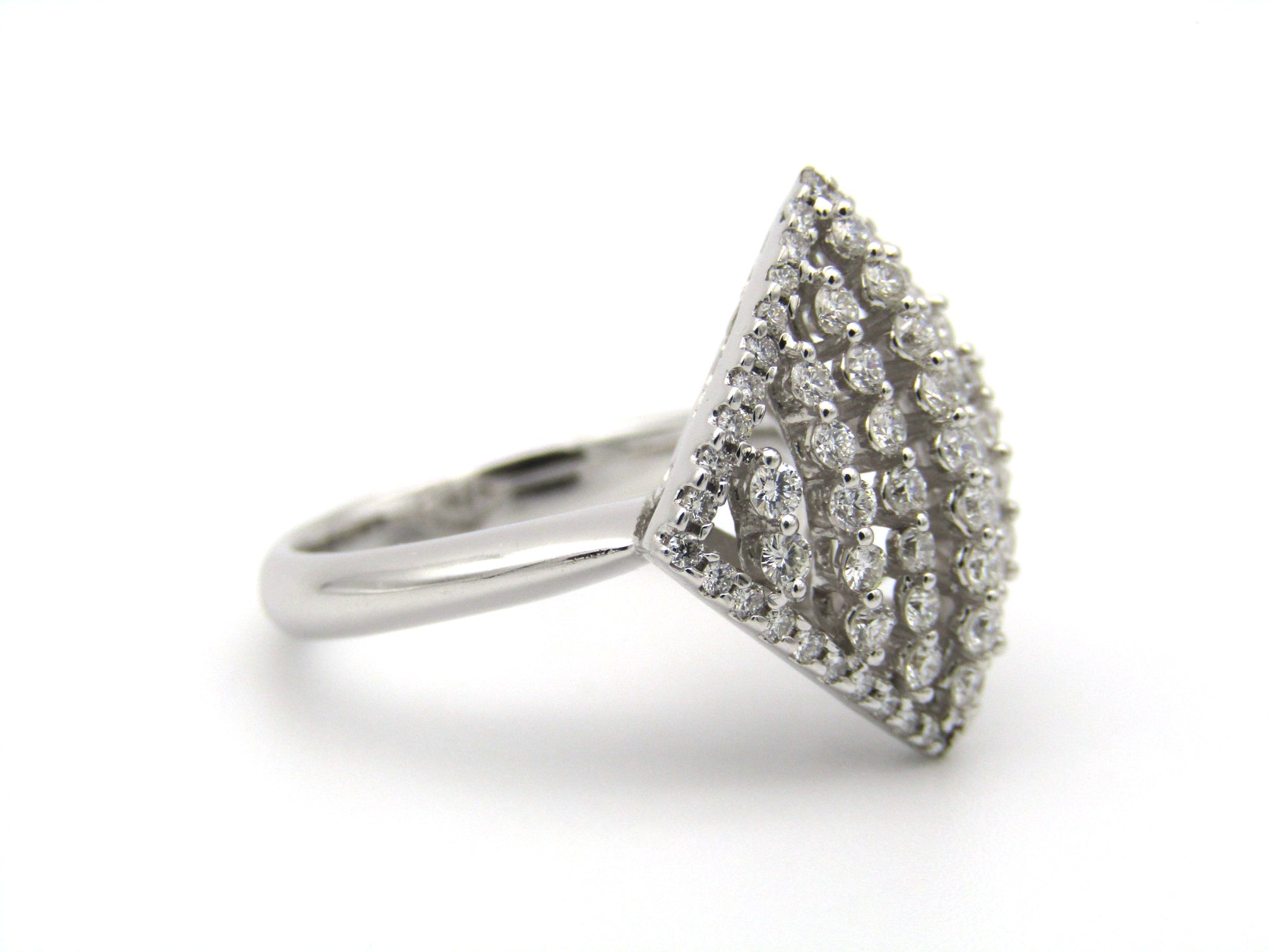 18K gold diamond ring.