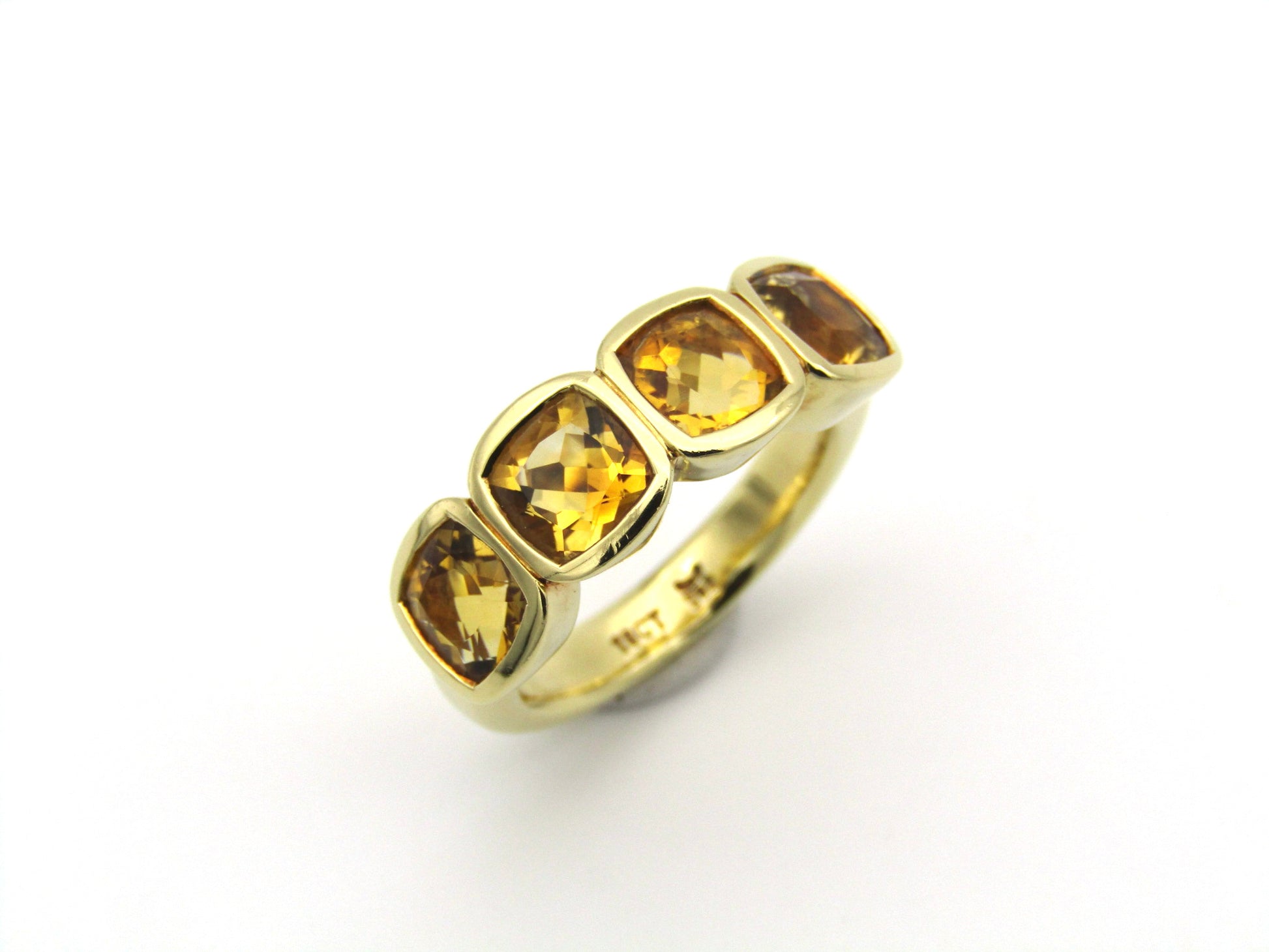 18K gold citrine ring.