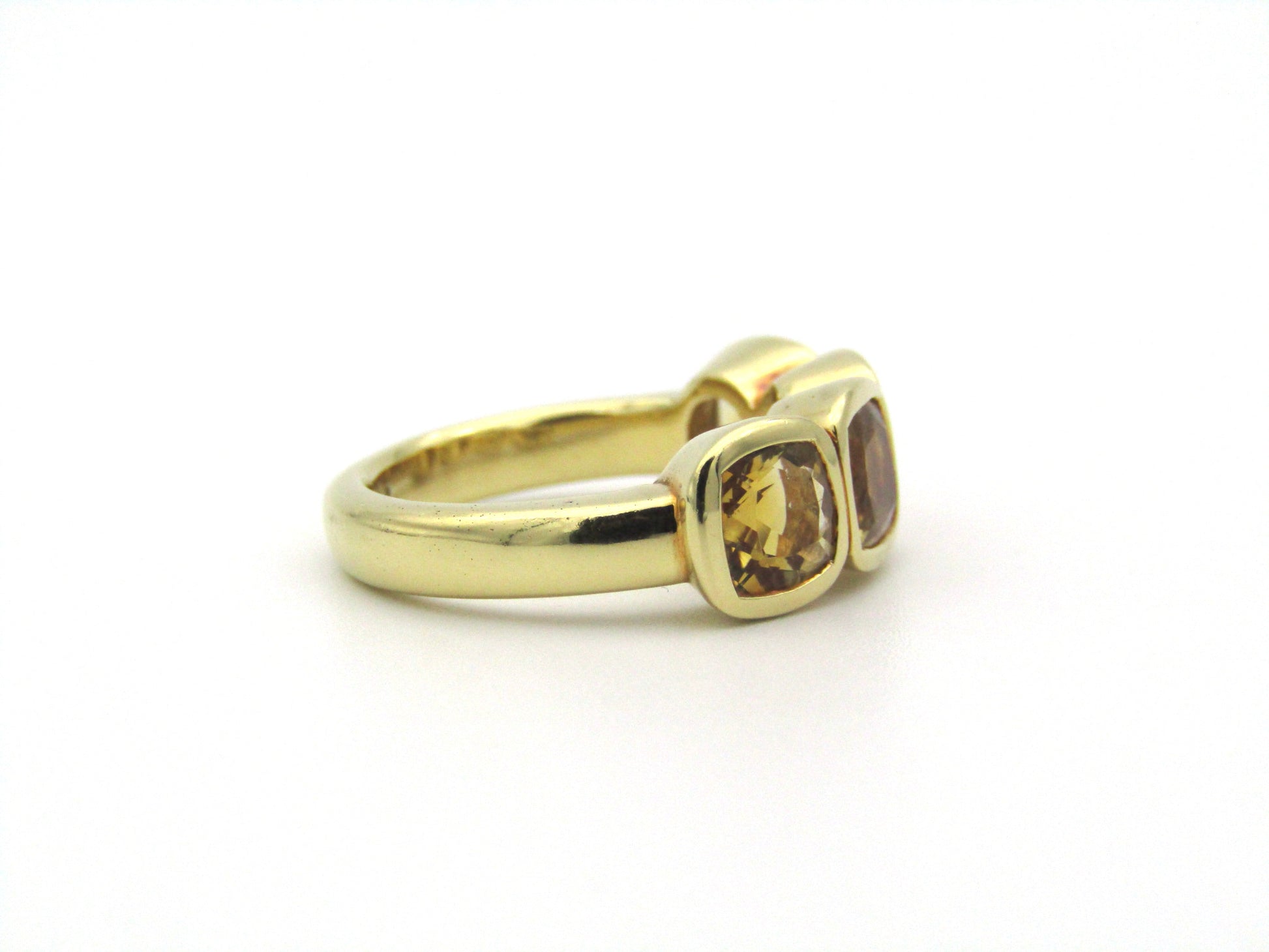 18K gold citrine ring.
