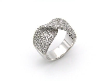 18K white gold diamond twist ring.