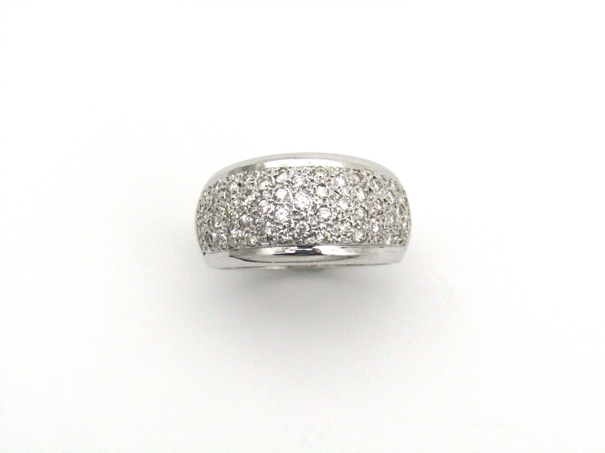 18kt gold diamond ring.
